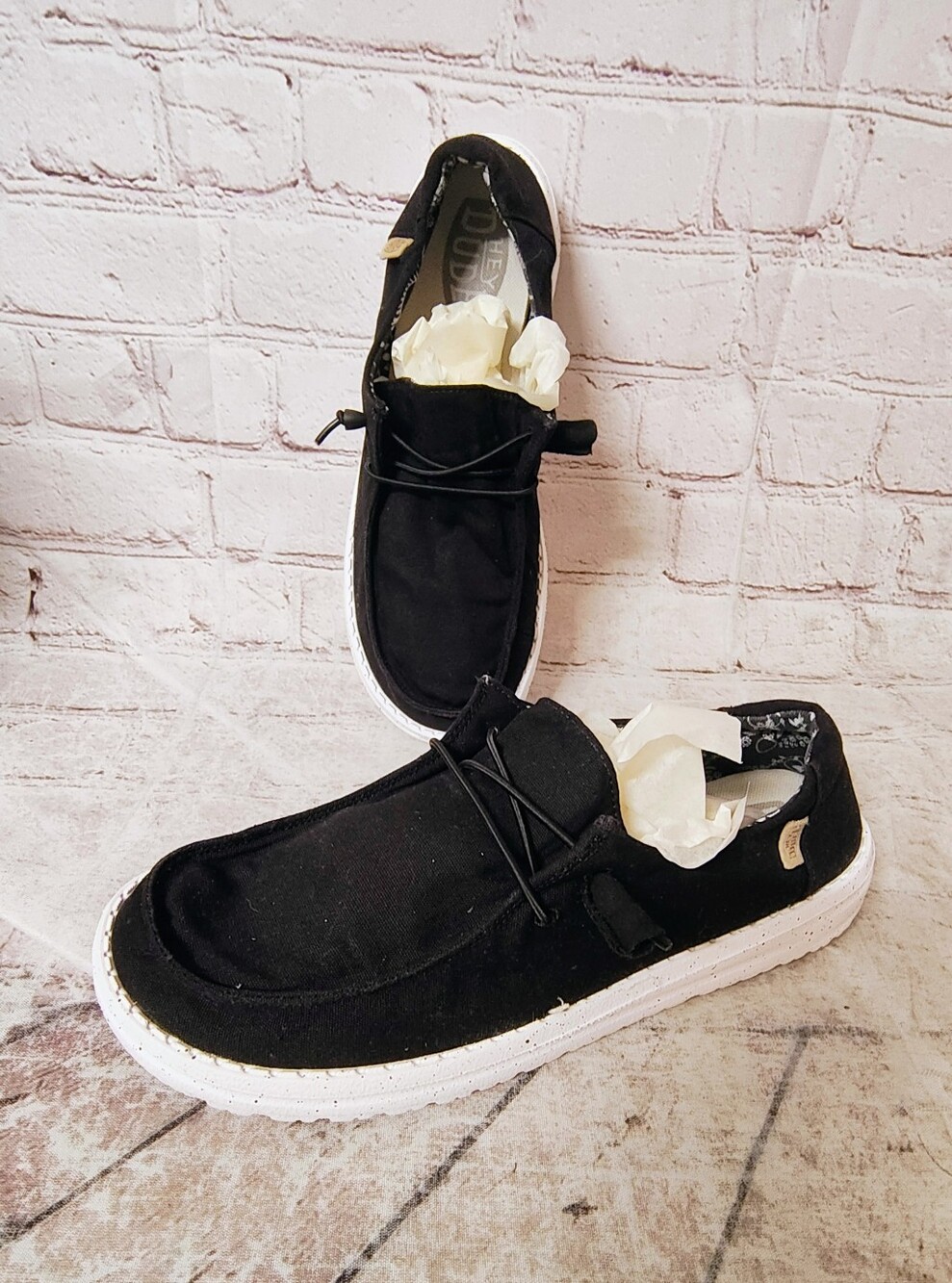Hey Dude Women's 11 Slip On Wendy's Basic Black Odyssey Canvas Shoes
